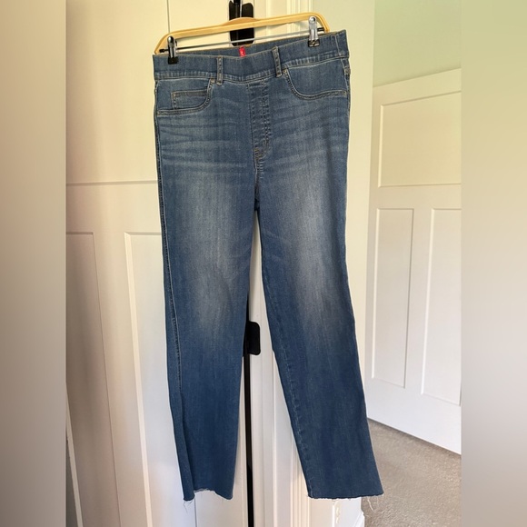 Spanx straight leg raw hem pull on jeans blue pants